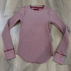 Aerie Striped Waffle Knit Long Sleeve Top Size Small Red & White Gold Thread
